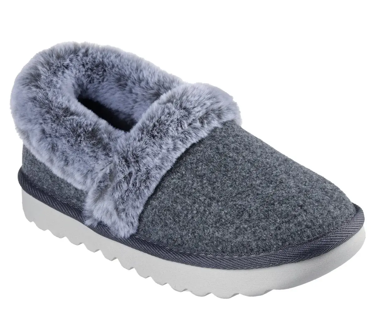 Cozy Up – Frosty Snuggles Cozy Up – Frosty Snuggles