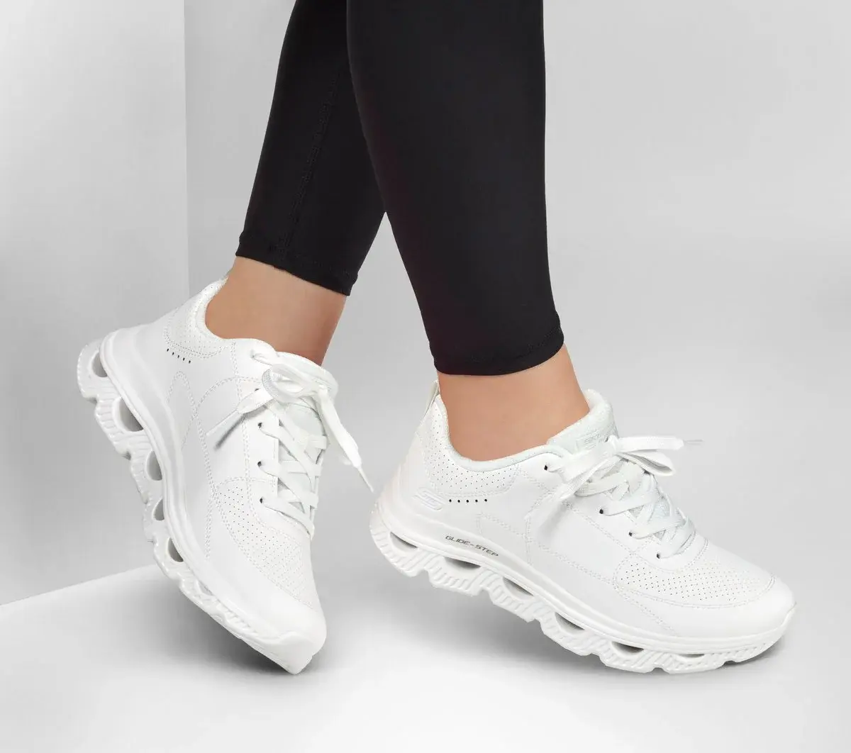 Skechers BOBS Sport Arc Waves – Easy Fit